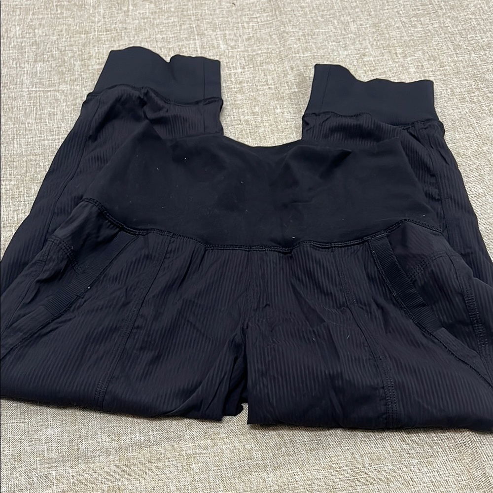Lululemon Black High-Waisted Pants